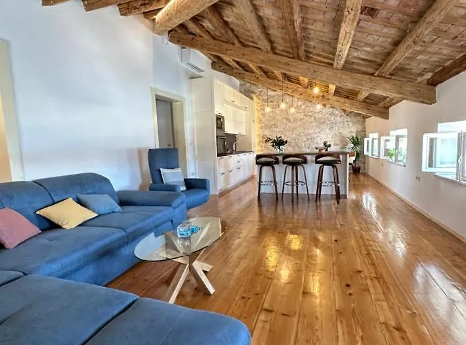 Apartment Luka