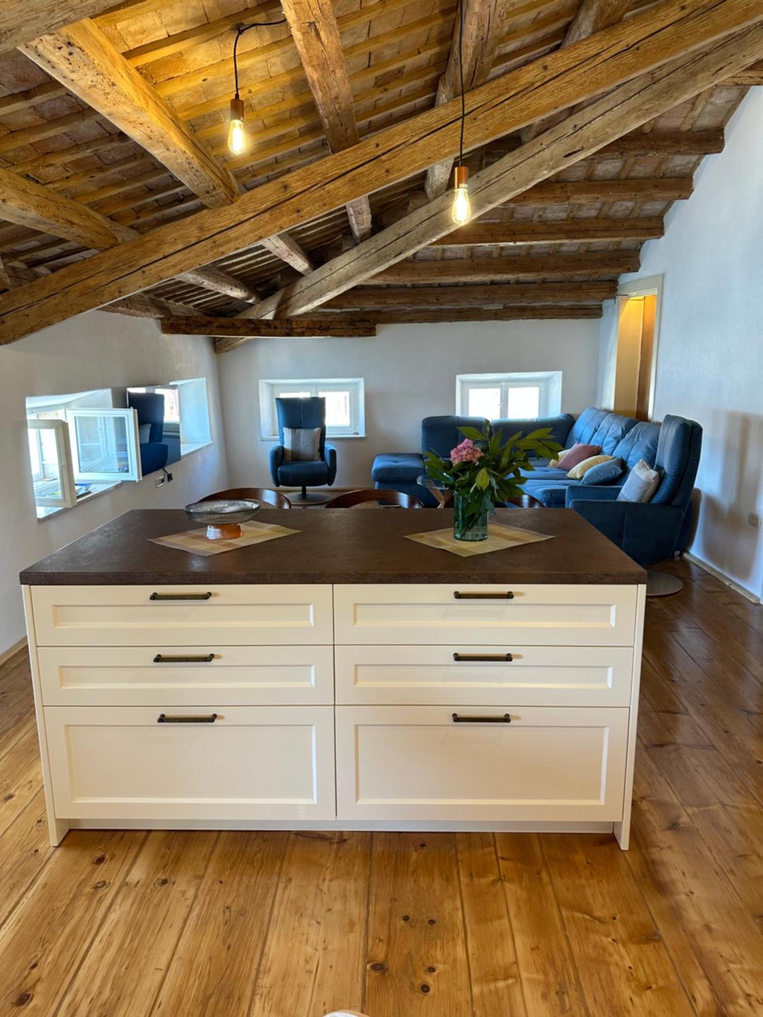 Apartament Luka *
